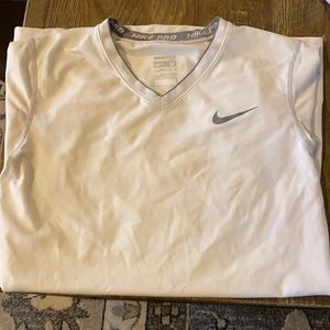 Nike pro tight athletic top size medium women’s